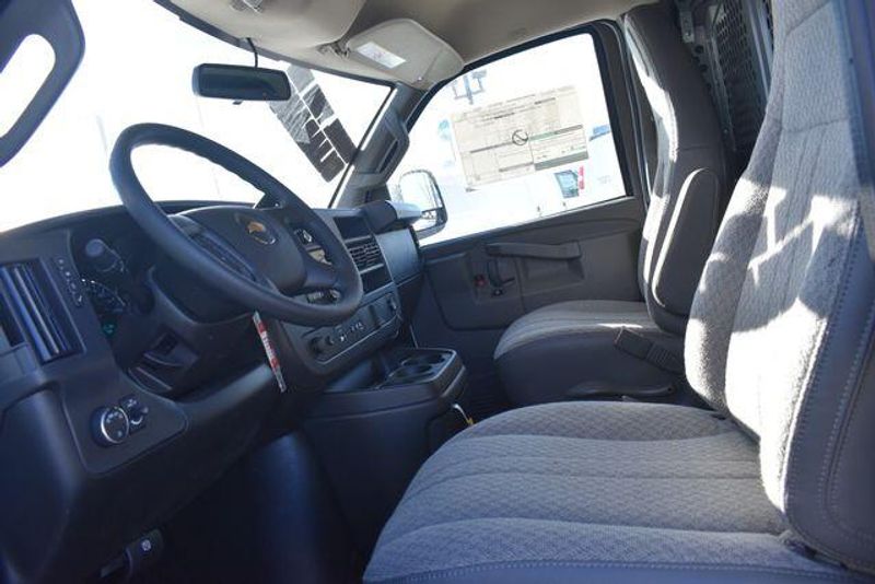 New 2025 Chevrolet Express 2500 Work VanImage 22