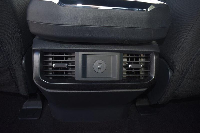 2025 Ford F-150 STXImage 8