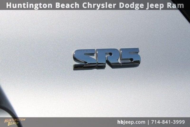 2021 Toyota 4Runner SR5Image 8