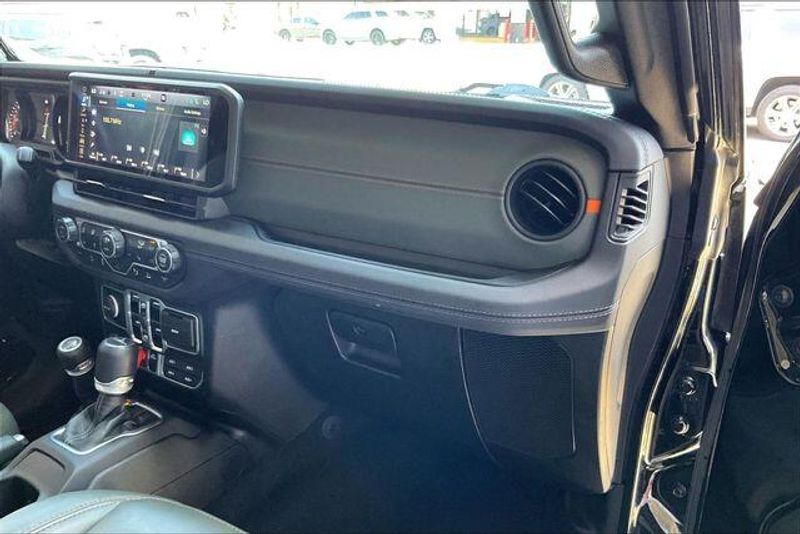Used 2024 Jeep Gladiator MojaveImage 15