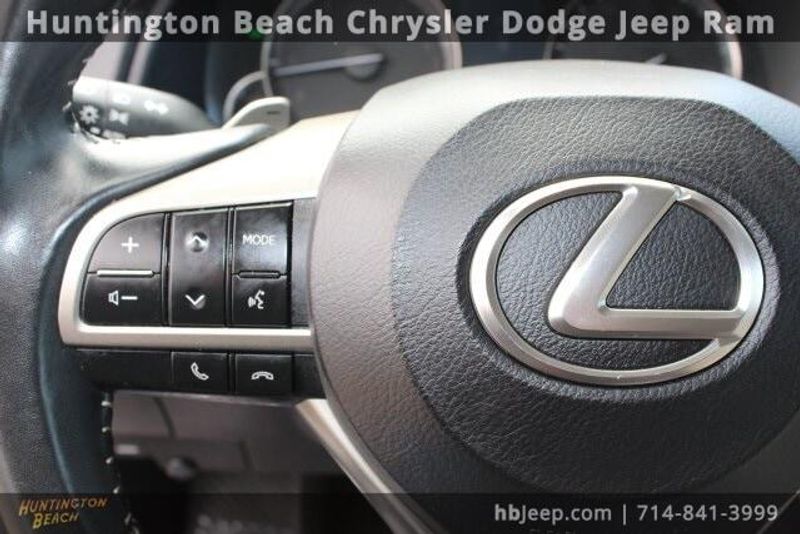 2022 Lexus RX 350Image 20