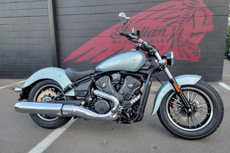2025 INDIAN MOTORCYCLE SCOUT CLASSIC SIXTY LIMITED FROST SILVER 49S 