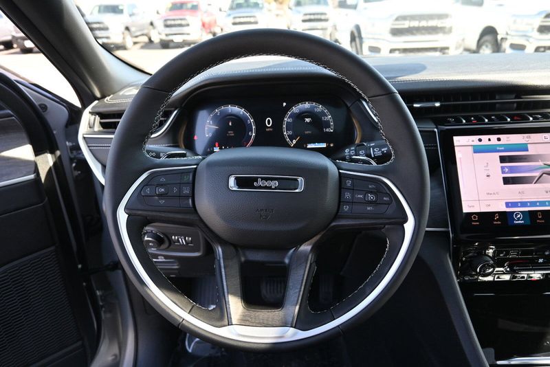2025 Jeep Grand Cherokee L LimitedImage 24