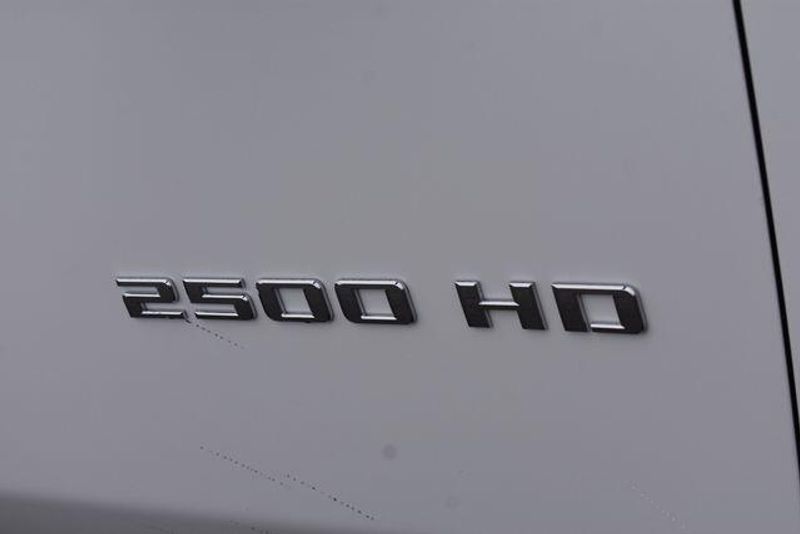 New 2026 Chevrolet Silverado 2500HD CustomImage 13