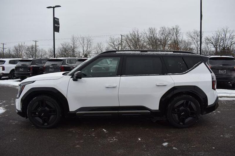 New 2026 Kia EV9 GT-LineImage 7