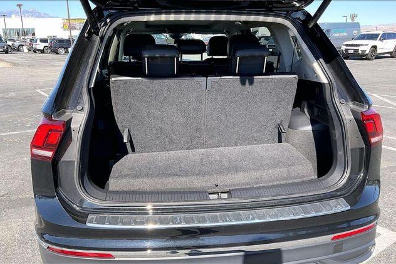 Used 2024 Volkswagen Tiguan 2.0T Wolfsburg EditionImage 34
