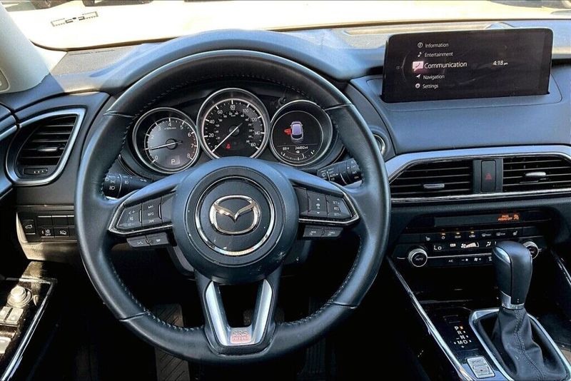 Used 2023 Mazda CX-9 TouringImage 5