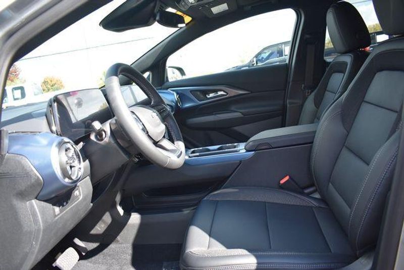 New 2026 Chevrolet Equinox EV LTImage 23