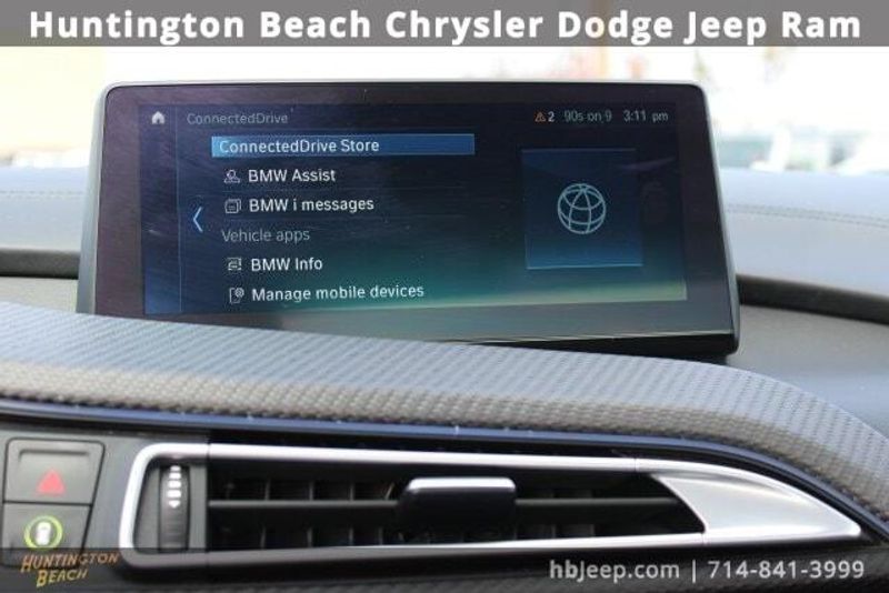 2019 BMW i8 BaseImage 29
