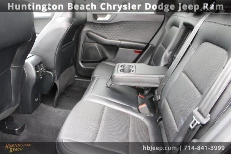 2020 Ford Escape SELImage 36