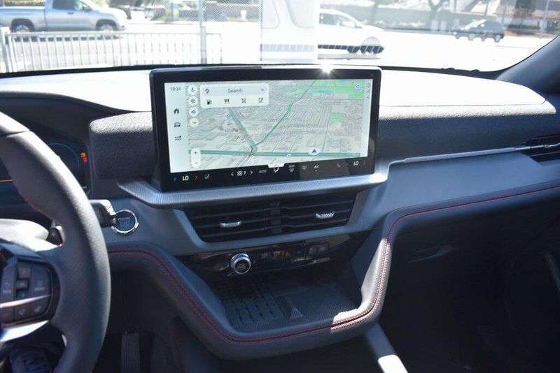 New 2025 Ford Explorer STImage 21