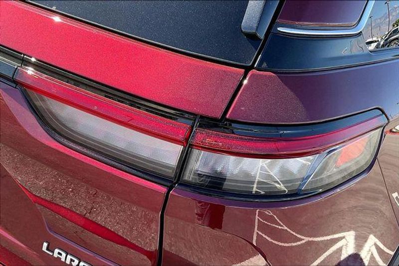 New 2026 Jeep Grand Cherokee Laredo X 4x4Image 12