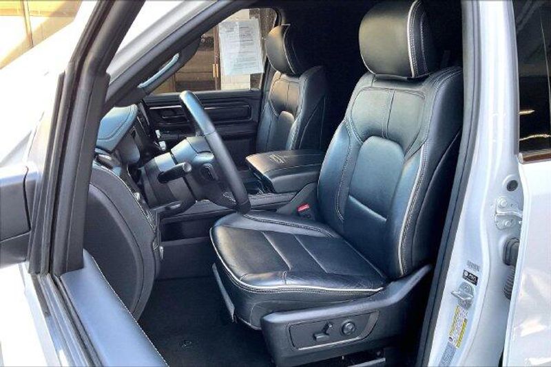 Used 2024 RAM 1500 LimitedImage 24
