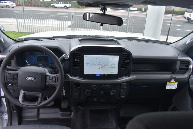 2025 Ford F-150 XLImage 8