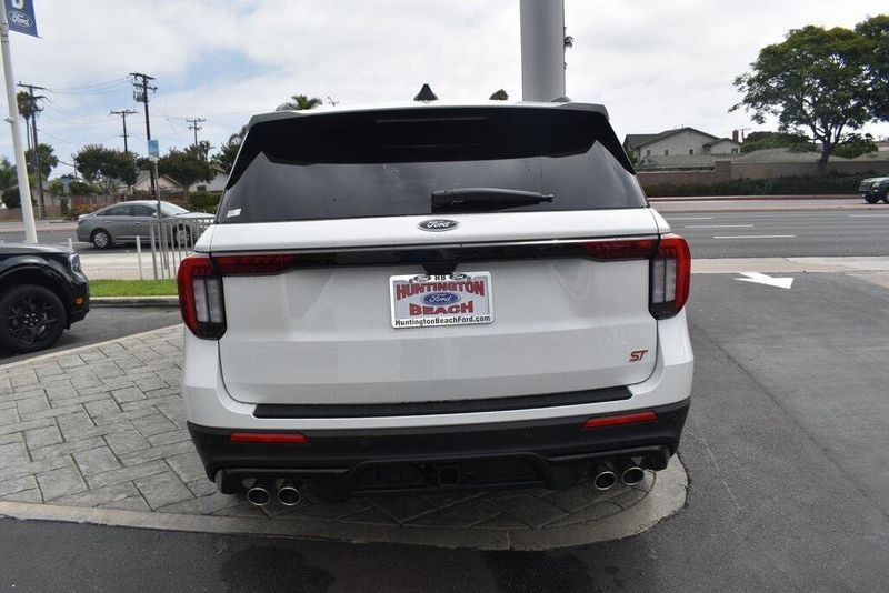 New 2025 Ford Explorer STImage 9