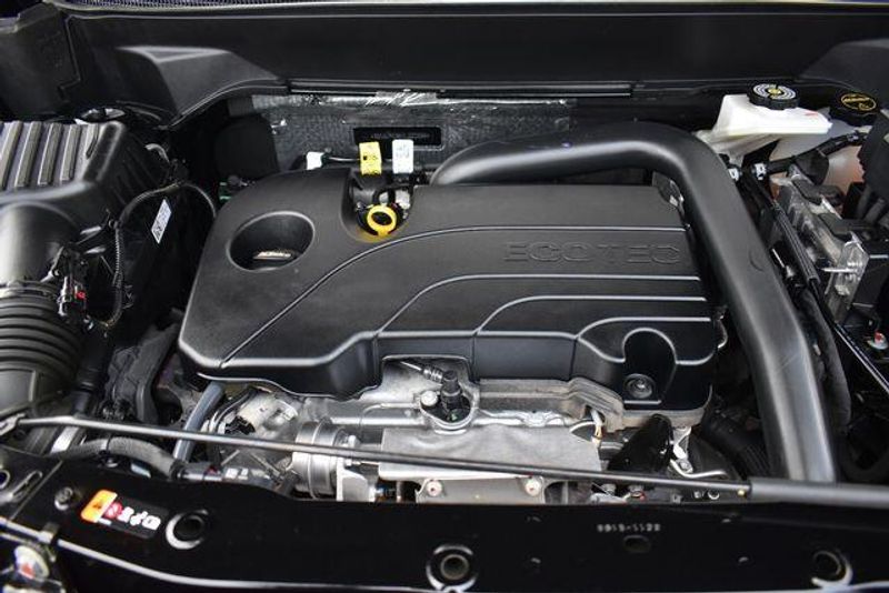 Used 2026 Chevrolet Equinox LTImage 34
