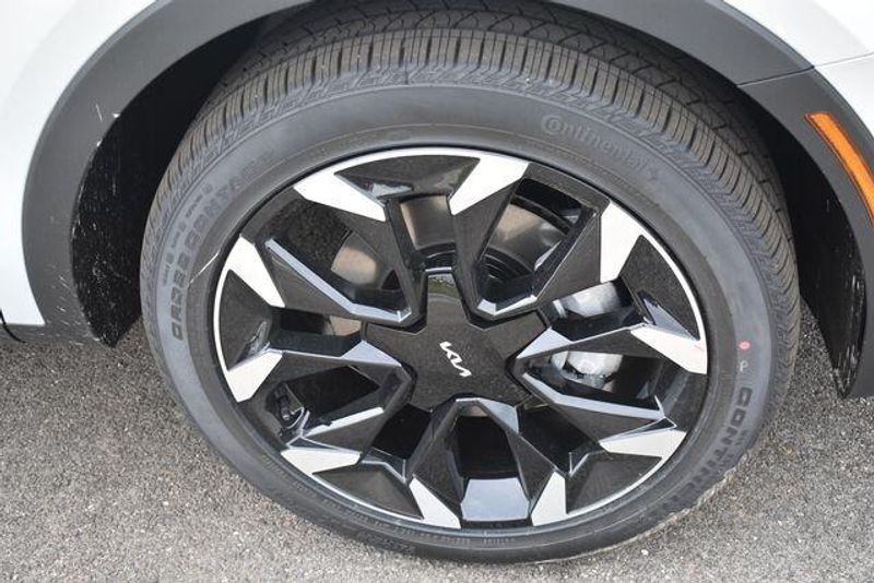 New 2026 Kia Sorento SXImage 12
