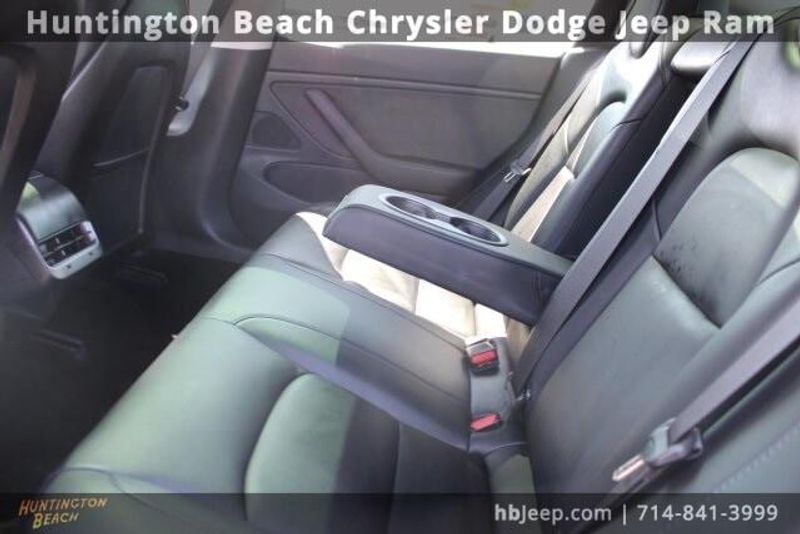 2018 Tesla Model 3 Long RangeImage 31