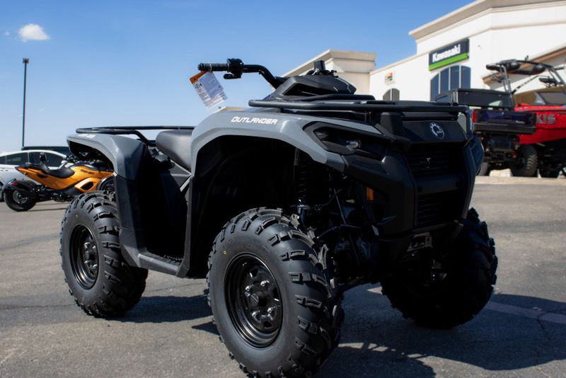 2025 CAN-AM OUTLANDER DPS 700 GRANITE GREY 