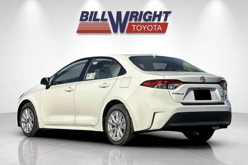 New 2027 Toyota Corolla Hybrid LEImage 5
