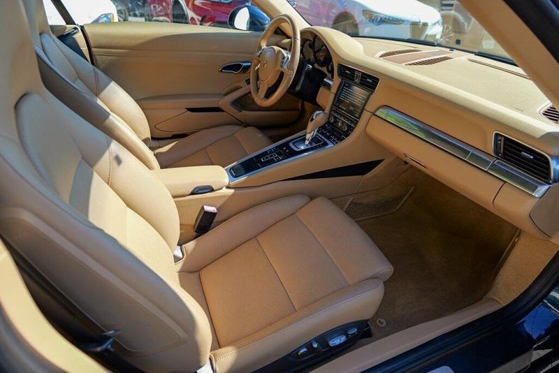 2014 Porsche 911 Cabriolet photo 25