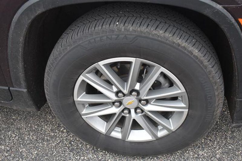 Used 2023 Chevrolet Traverse LT LeatherImage 11