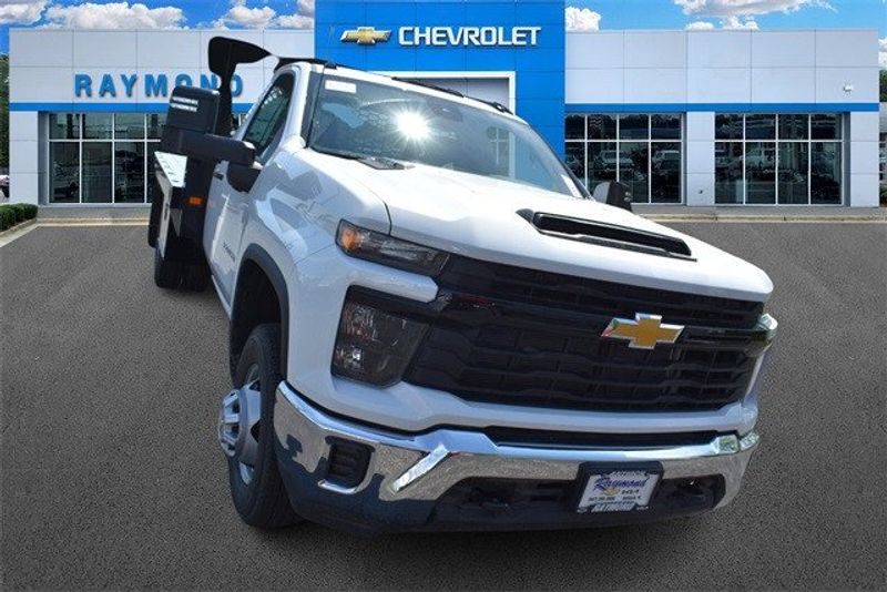 2024 Chevrolet Silverado 3500HD Work TruckImage 9