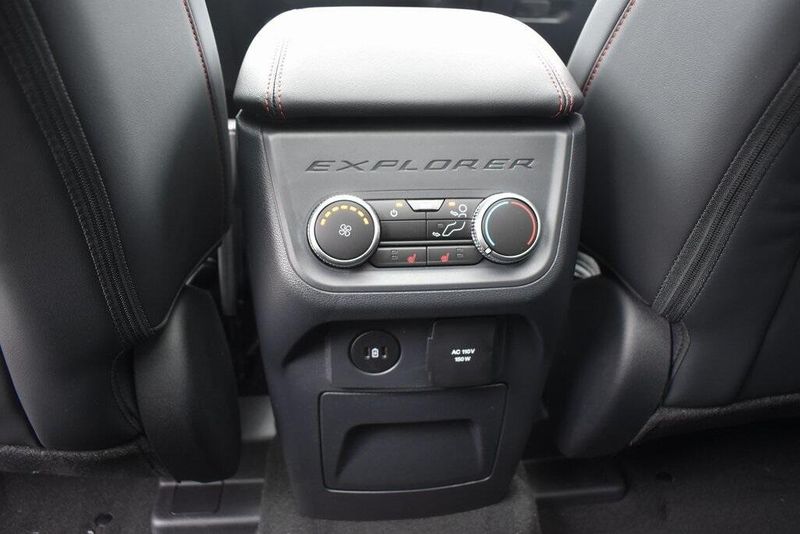 New 2025 Ford Explorer STImage 13