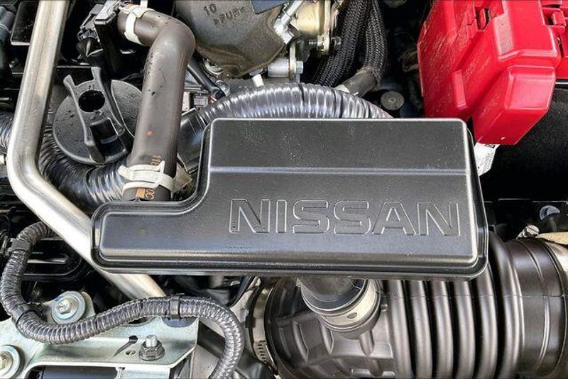 Used 2025 Nissan Sentra SVImage 32
