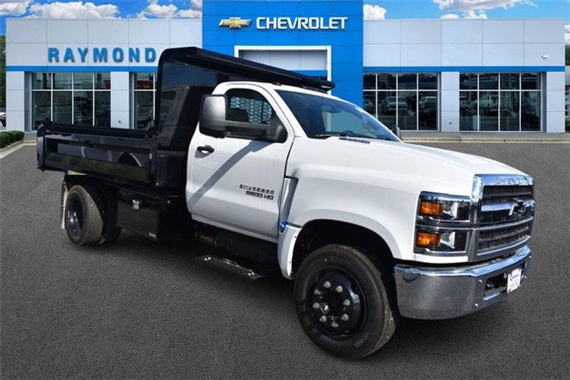 2024 Chevrolet Silverado 5500HD Work TruckImage 10