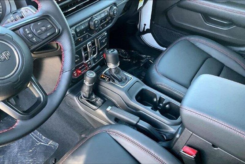 New 2027 Jeep Wrangler 4-door MoabImage 7