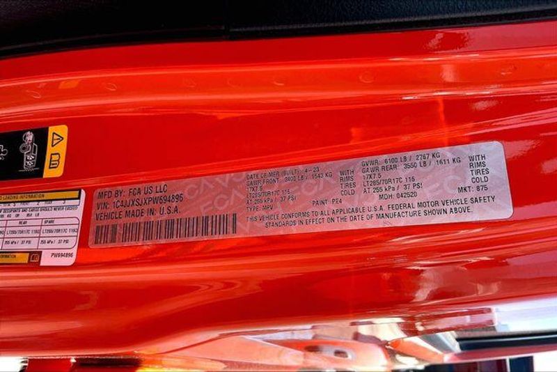 Used 2023 Jeep Wrangler Rubicon 392Image 33