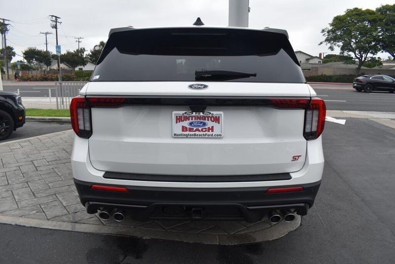 New 2025 Ford Explorer STImage 8