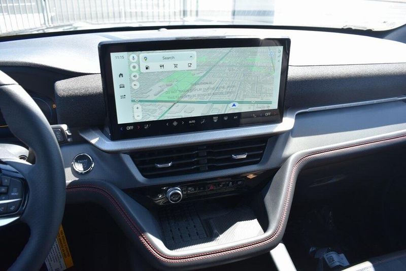 2025 Ford Explorer ST-LineImage 19