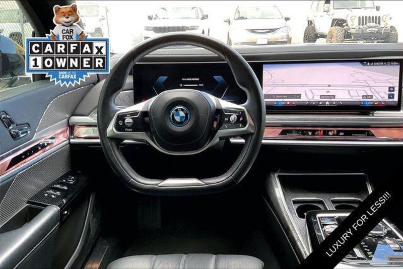 Used 2023 BMW i7 xDrive60Image 4