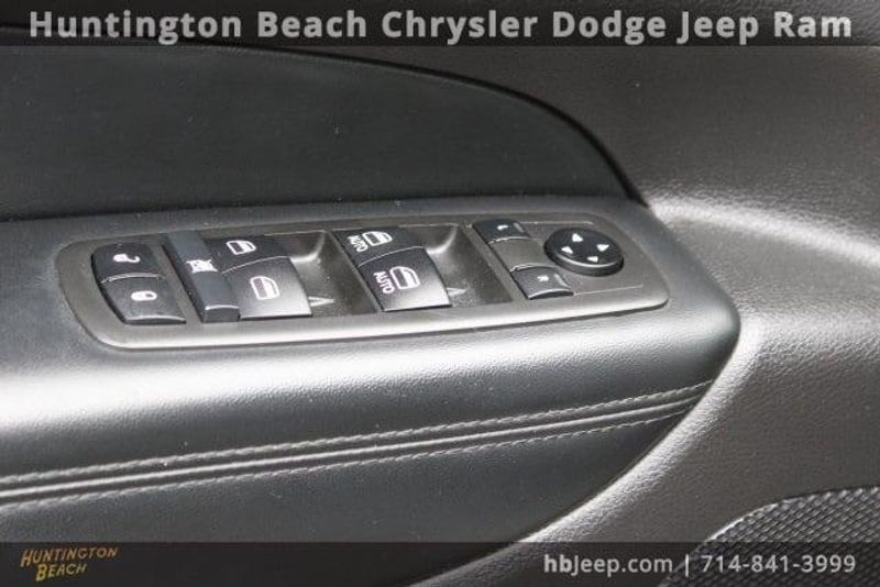 2021 Jeep Grand Cherokee Laredo XImage 12