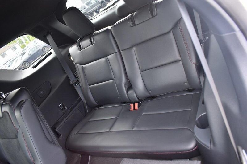 New 2025 Ford Explorer STImage 10