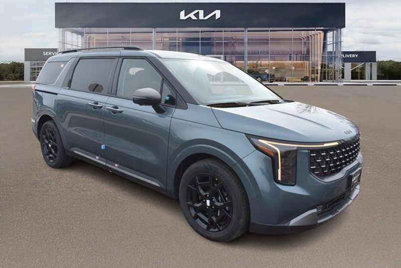 New 2026 Kia Carnival Hybrid SXImage 1