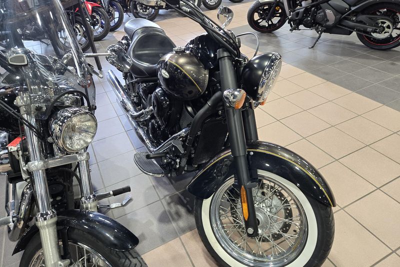 2023 KAWASAKI VULCAN 900 CLASSIC 