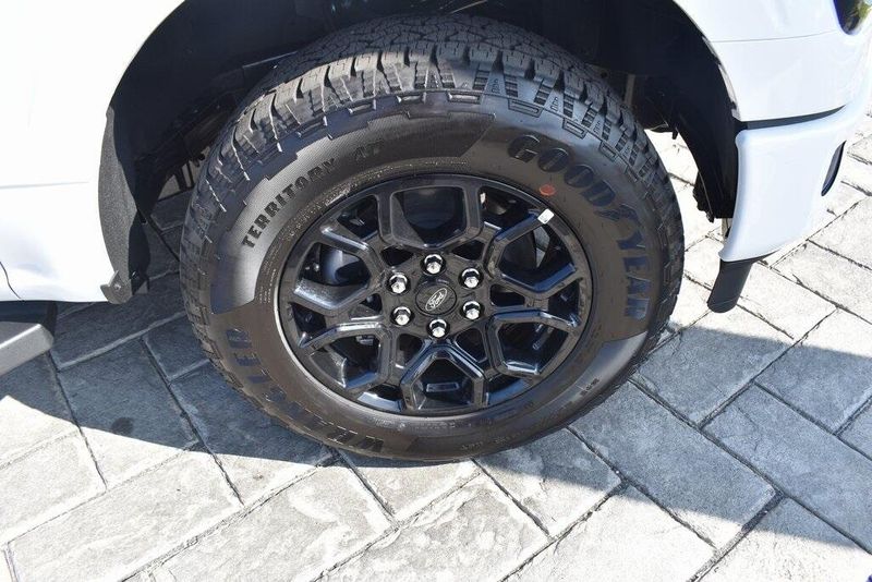 New 2025 Ford F-150 XLTImage 4