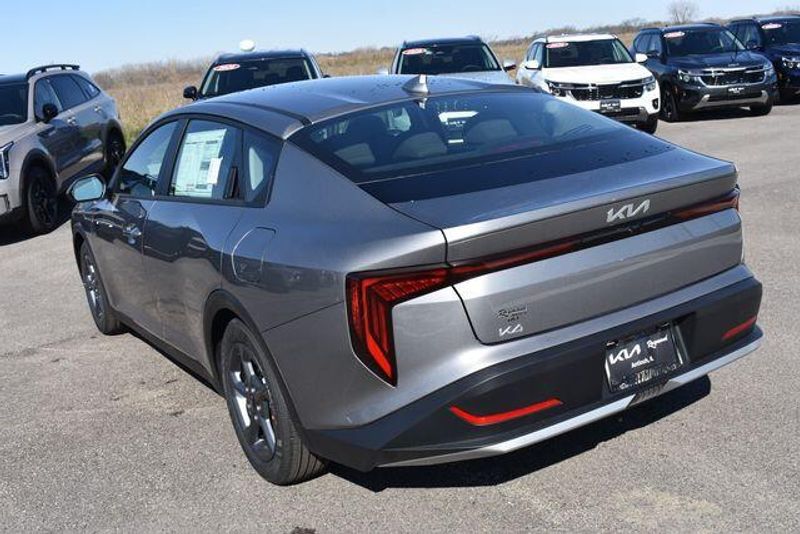 New 2026 Kia K4 LXSImage 6