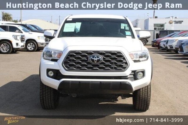 2021 Toyota Tacoma TRD Off-RoadImage 2