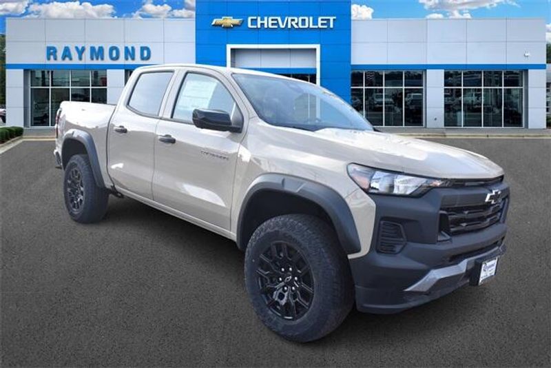 2024 Chevrolet Colorado Trail BossImage 1