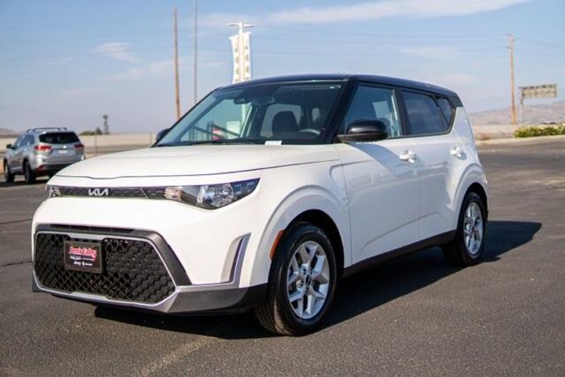 2023 Kia Soul SImage 3