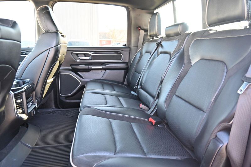 2022 RAM 1500 LaramieImage 11