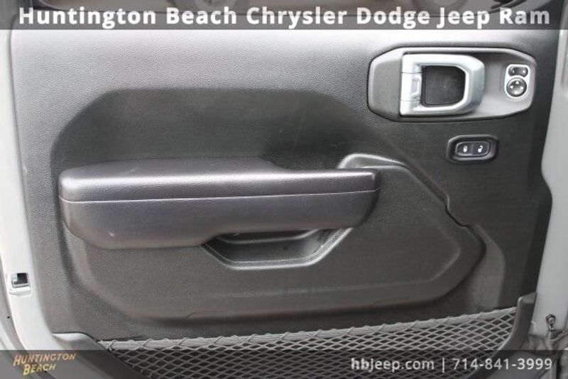 2021 Jeep Wrangler Unlimited IslanderImage 12