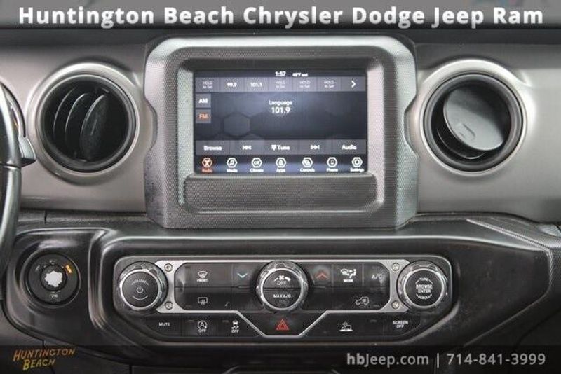 2022 Jeep Wrangler Unlimited Sport SImage 16