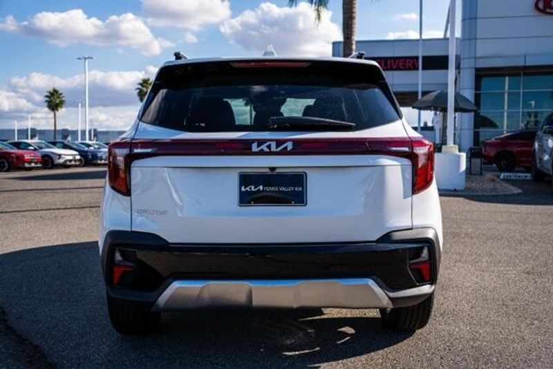 New 2026 Kia Seltos LXImage 6