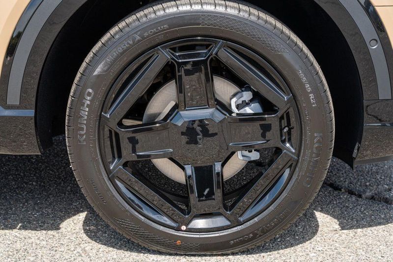 New 2027 Kia Telluride Hybrid X-Line SX PrestigeImage 9