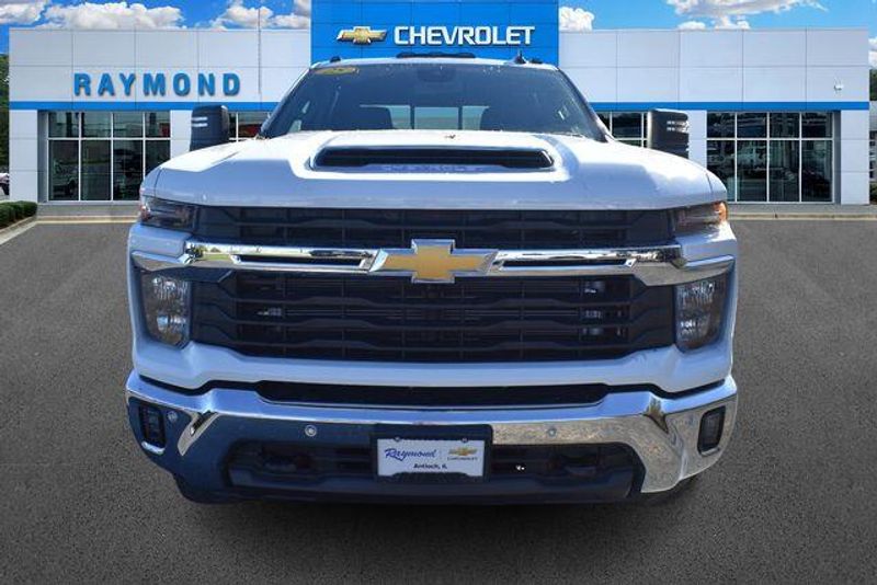New 2025 Chevrolet Silverado 2500HD LTImage 9